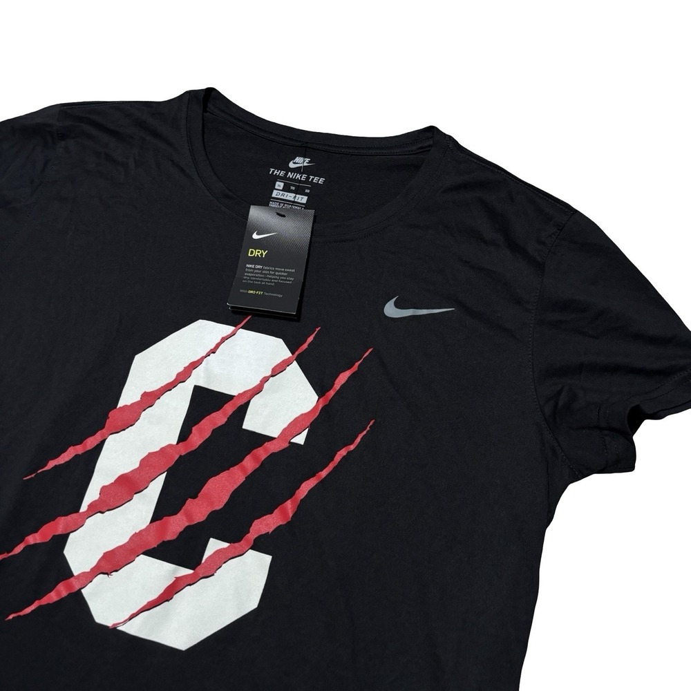 NWT Nike Dri-Fit Women's Cincinnati Bearcats Graphic T Shirt Black Sz XL 21 x 28 - Picture 4 of 5